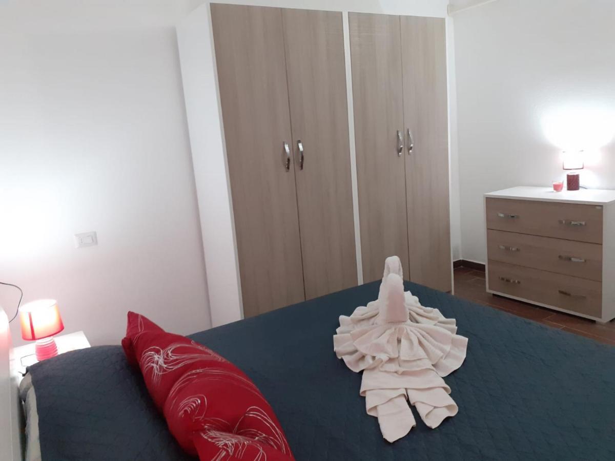 דירות סיניסקולה Sos Appentos 3 - Indipendente 4/6 Posti Letto מראה חיצוני תמונה